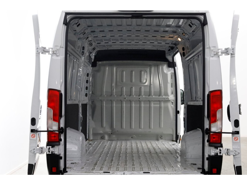 47517729-citroen-jumper-5