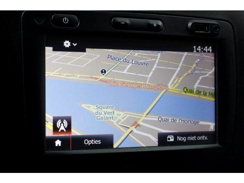 47634819-opel-vivaro-combi-17