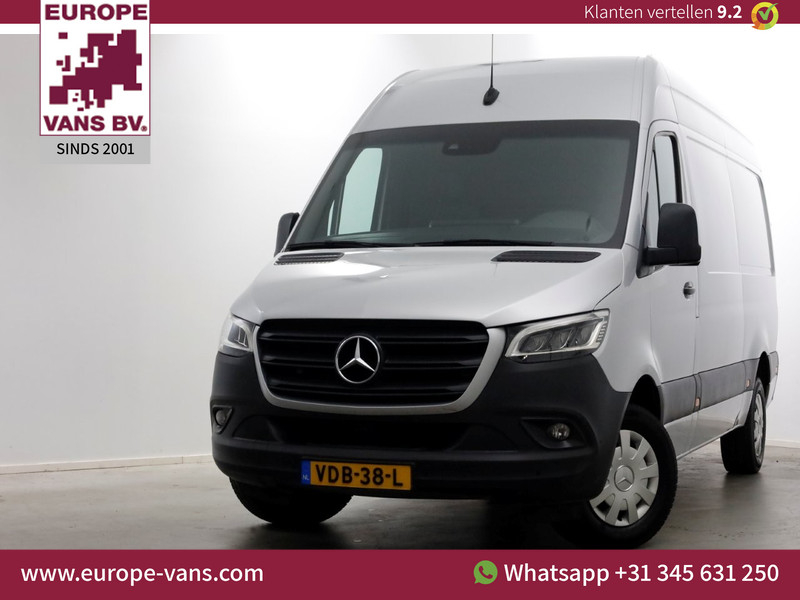 47683996-mercedes-benz-sprinter-1