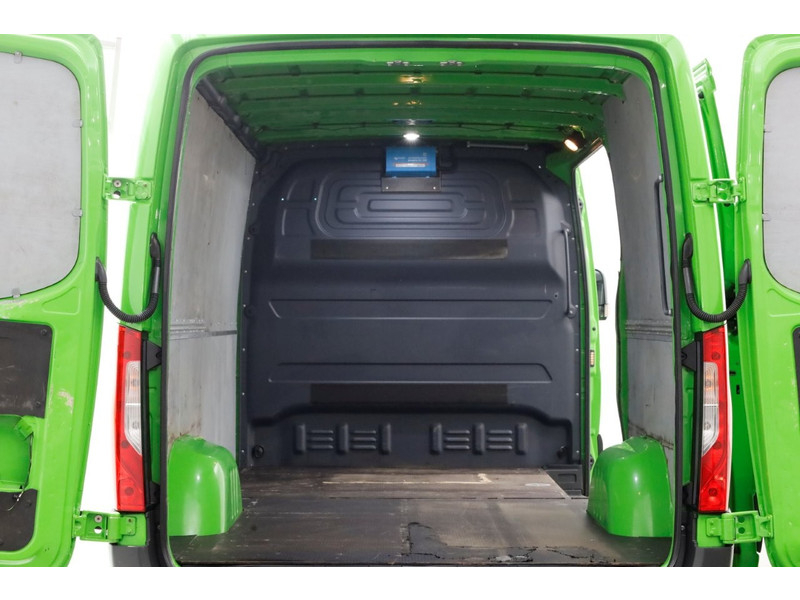 47684153-mercedes-benz-sprinter-5