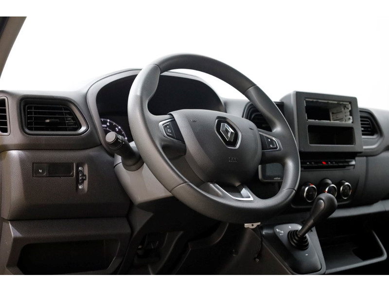 47714920-renault-master-12