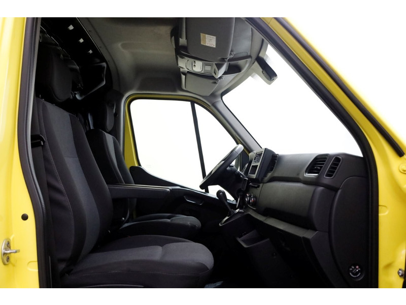 47714920-renault-master-3