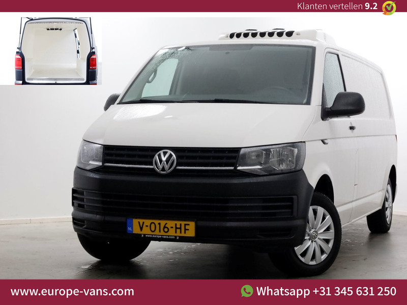 47715108-volkswagen-transporter-1