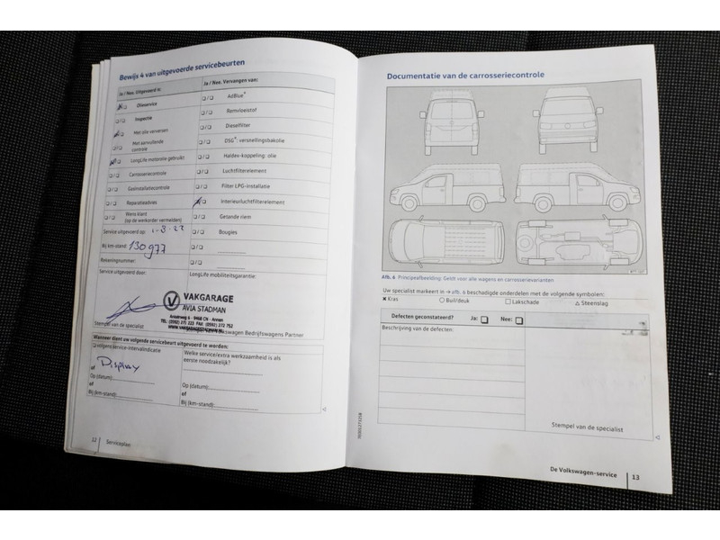 47715108-volkswagen-transporter-10