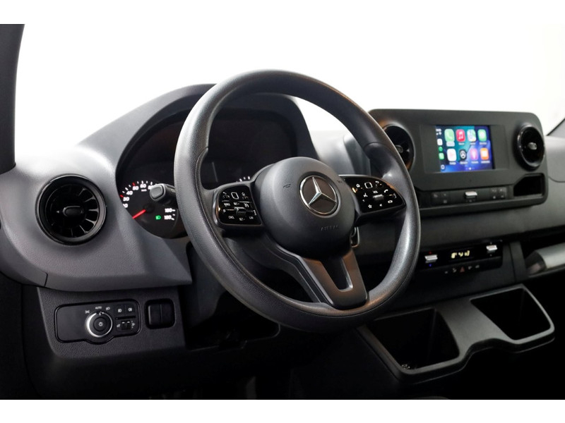 47751905-mercedes-benz-sprinter-12