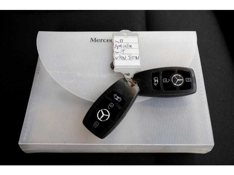 47751905-mercedes-benz-sprinter-6