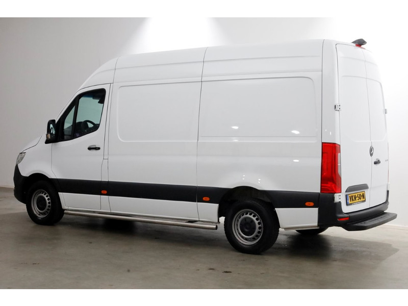 47751905-mercedes-benz-sprinter-9