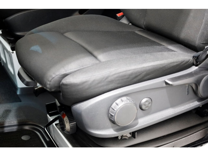 47751990-mercedes-benz-sprinter-17