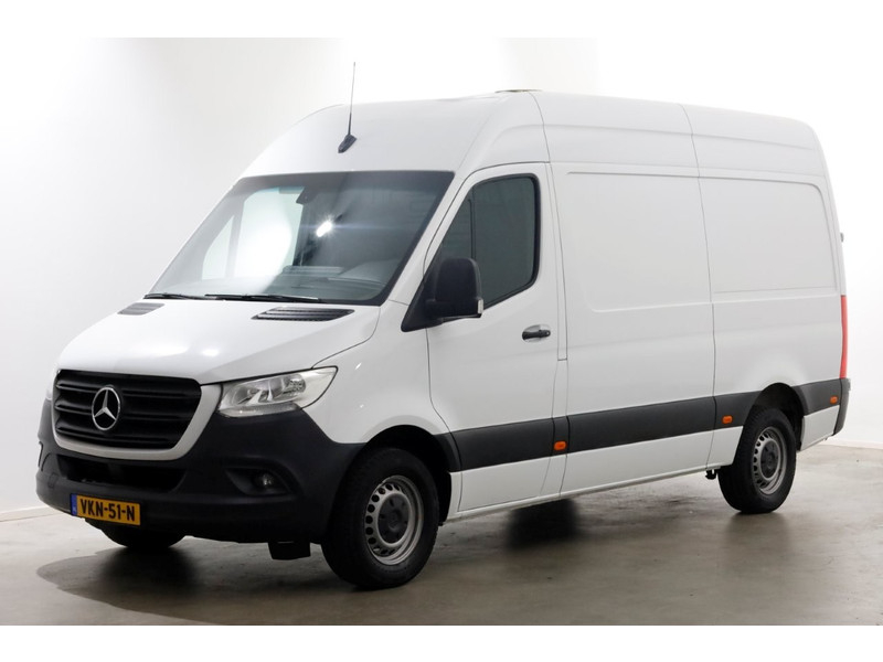 47751990-mercedes-benz-sprinter-8