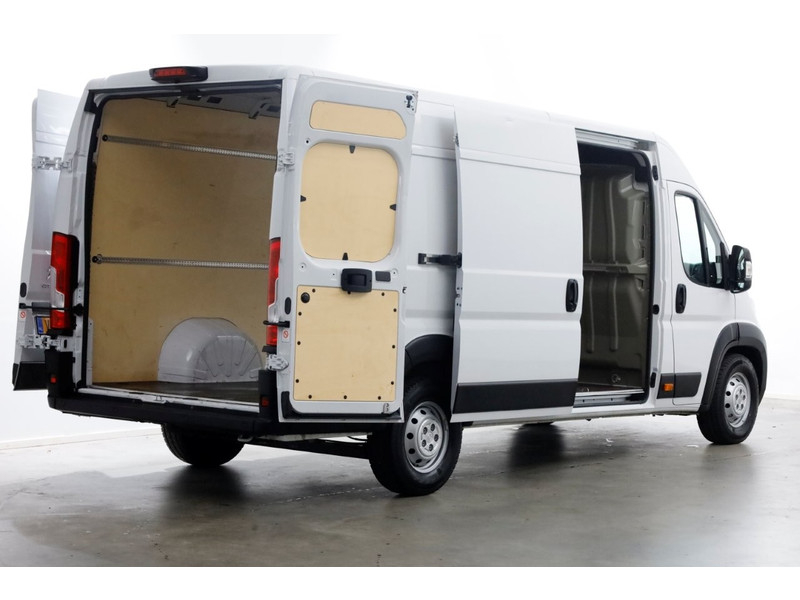 47813775-citroen-jumper-12