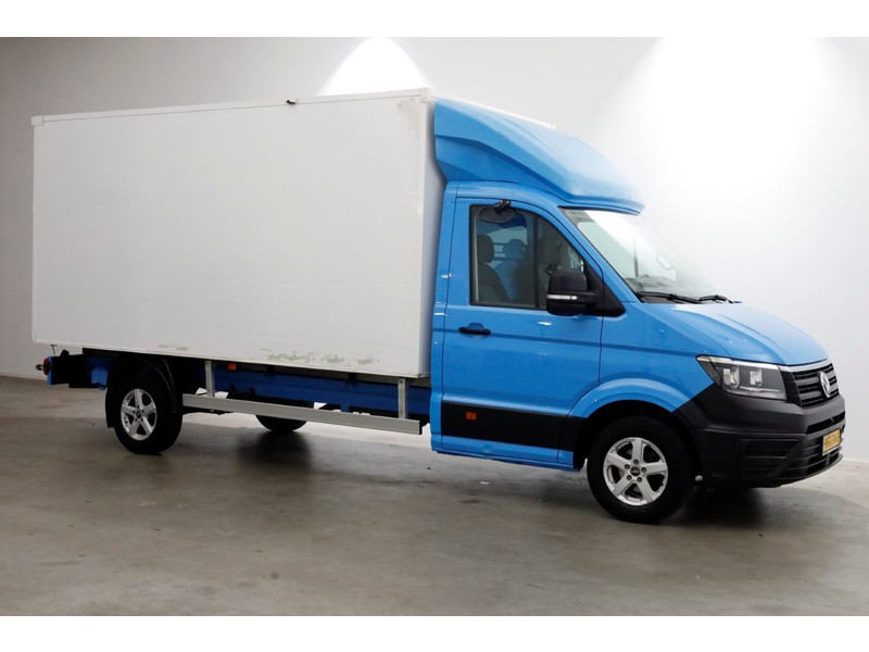 47869287-volkswagen-crafter-10