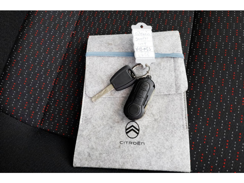 47887539-citroen-jumper-6