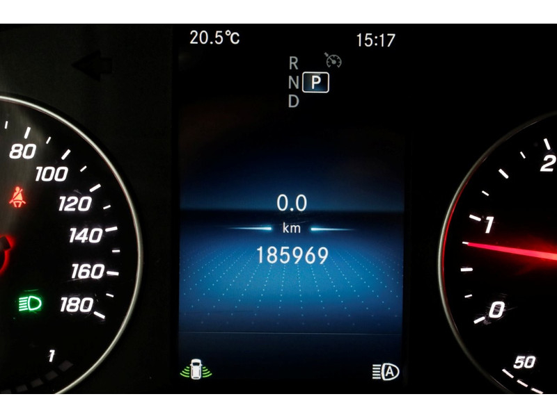 47924215-mercedes-benz-sprinter-19