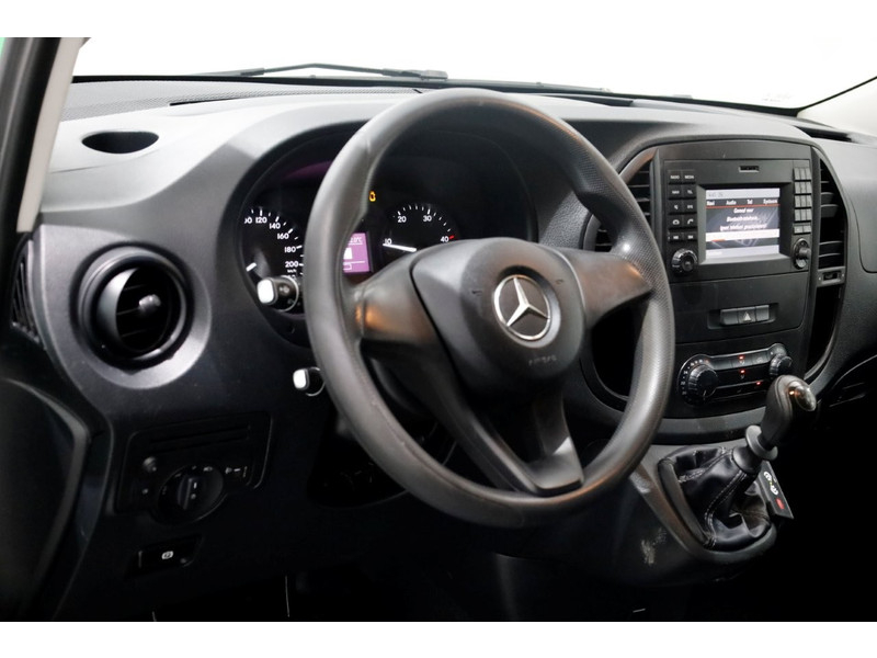 47974584-mercedes-benz-vito-12
