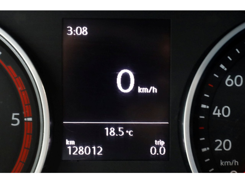 47996531-volkswagen-crafter-14