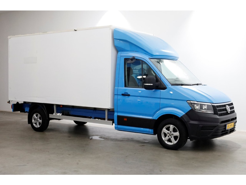 48034722-volkswagen-crafter-10