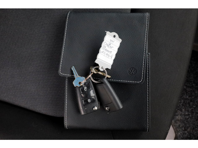 48034722-volkswagen-crafter-5