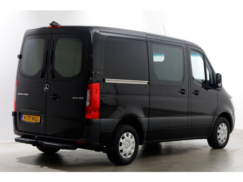 48063040-mercedes-benz-sprinter-2