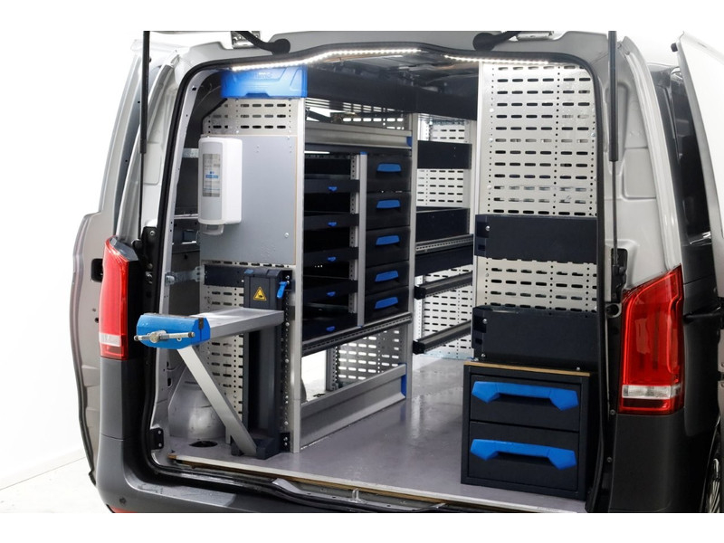 48090862-mercedes-benz-vito-14