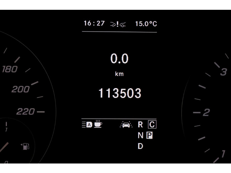 48090862-mercedes-benz-vito-22