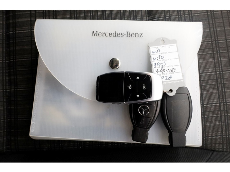 48134044-mercedes-benz-vito-6