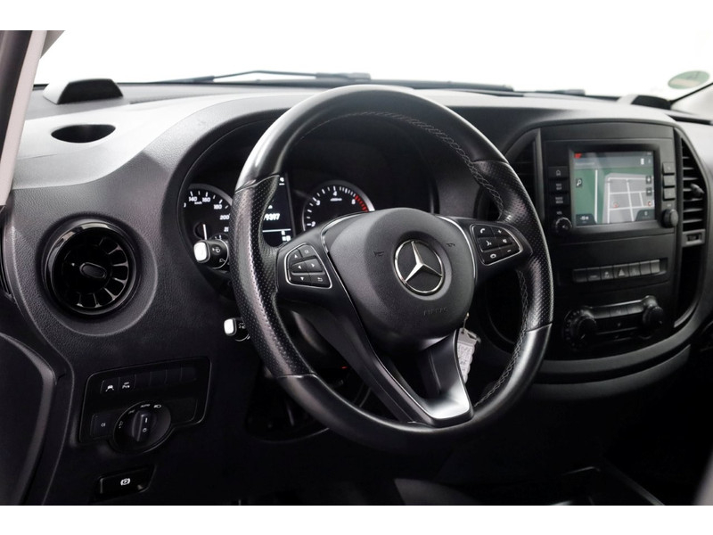 48158522-mercedes-benz-vito-18