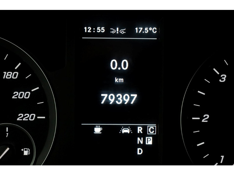 48158522-mercedes-benz-vito-22