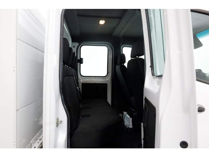 48167494-mercedes-benz-sprinter-13