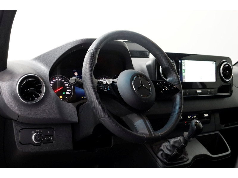 48354372-mercedes-benz-sprinter-12