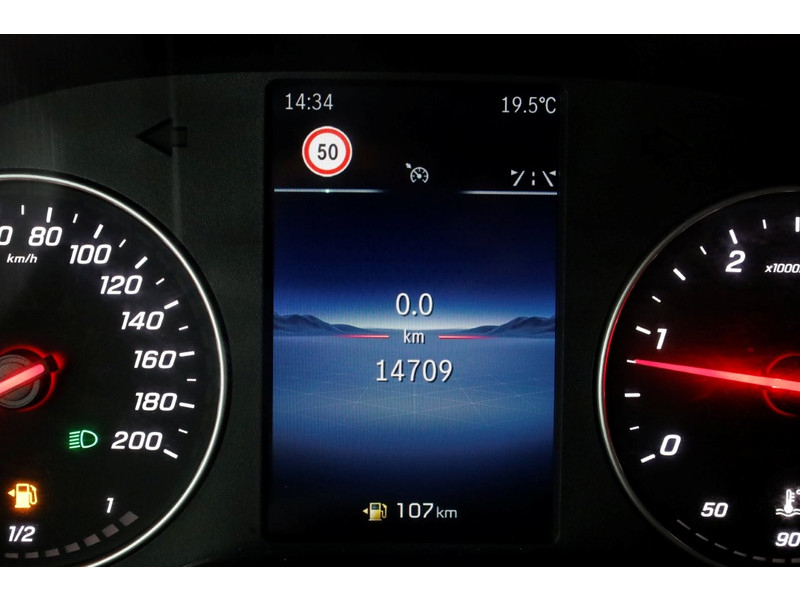 48354372-mercedes-benz-sprinter-17