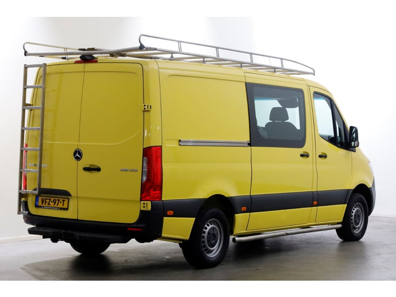 48380918-mercedes-benz-sprinter-2