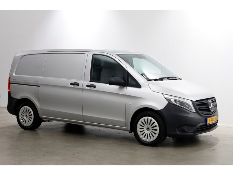 48413591-mercedes-benz-vito-12