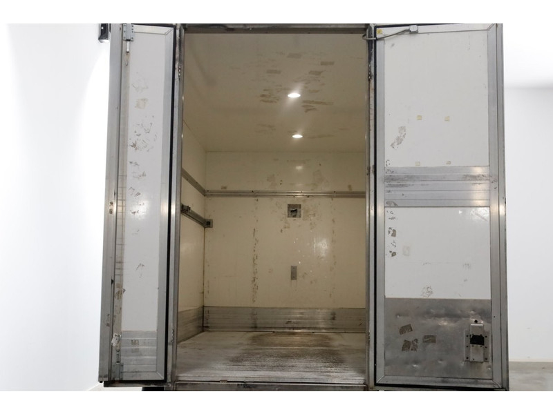 48447760-volkswagen-crafter-5