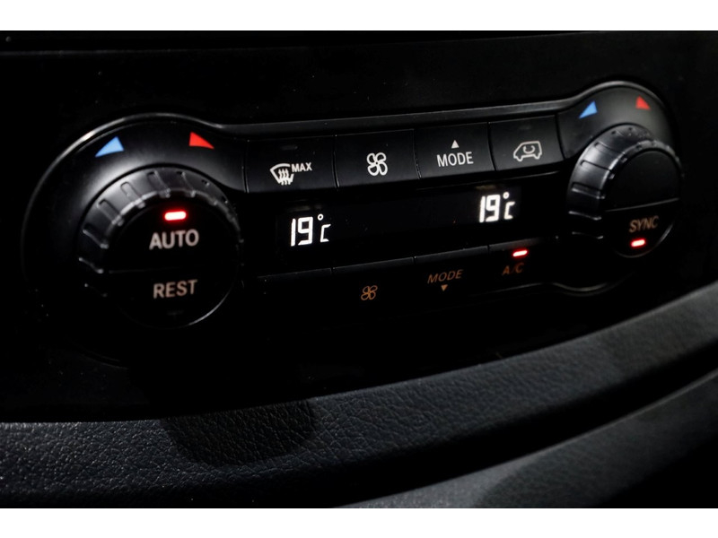 48462745-mercedes-benz-vito-15