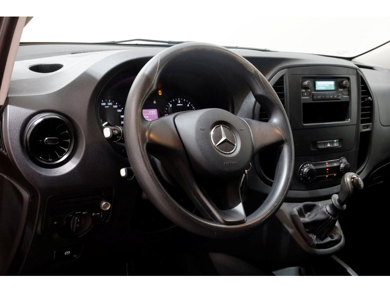 48564411-mercedes-benz-vito-14
