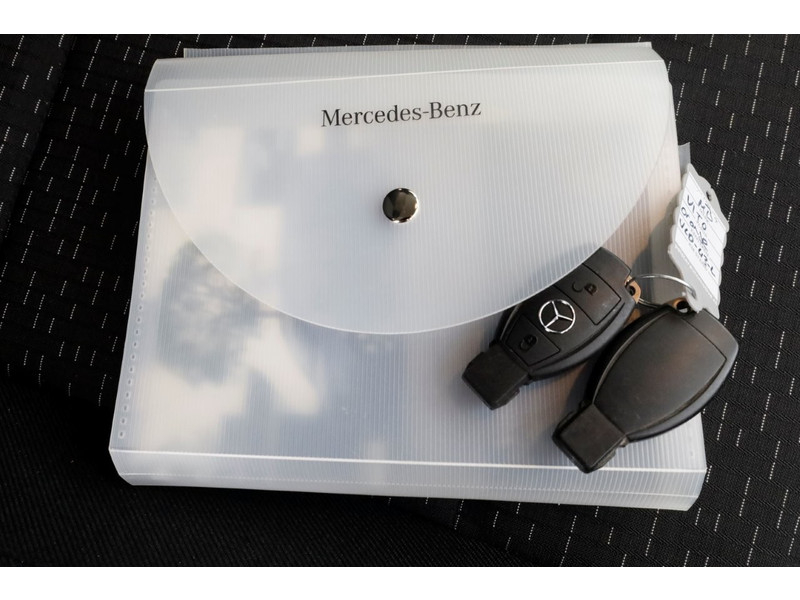 48564411-mercedes-benz-vito-8