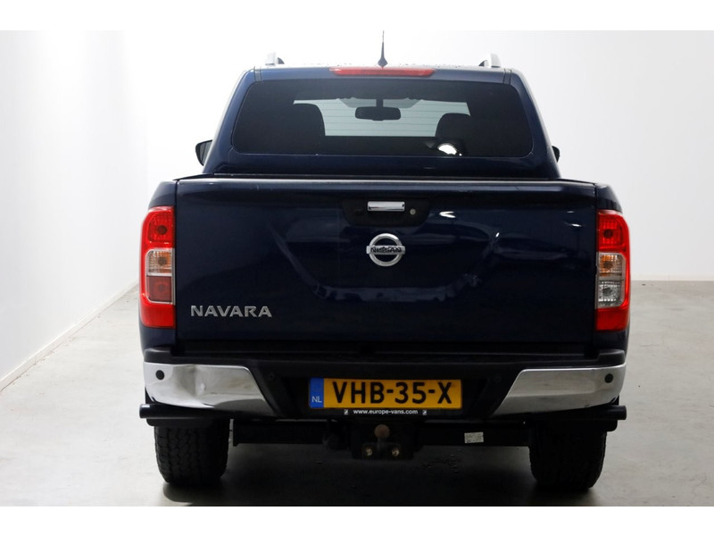 48575405-nissan-navara-13