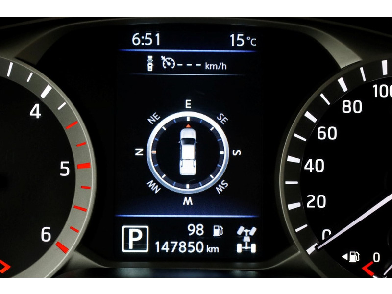 48575405-nissan-navara-25