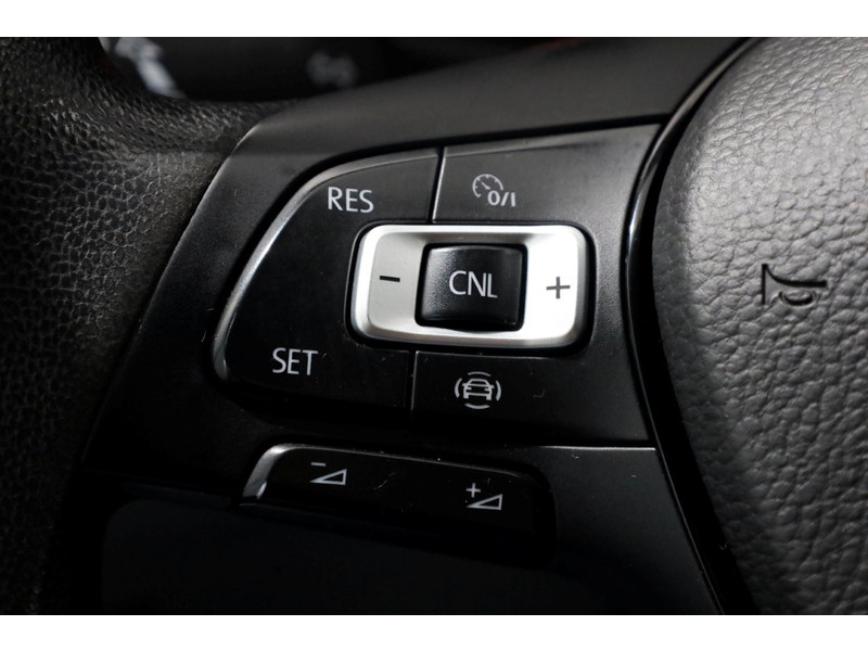 48575856-volkswagen-crafter-17