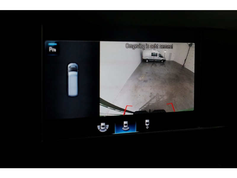 48592379-mercedes-benz-sprinter-14