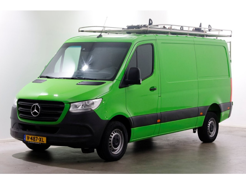48592379-mercedes-benz-sprinter-8
