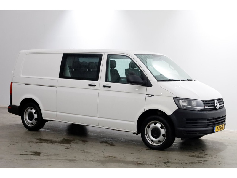 48624615-volkswagen-transporter-12