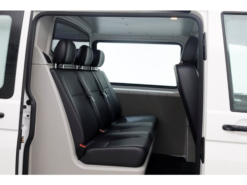 48624615-volkswagen-transporter-6