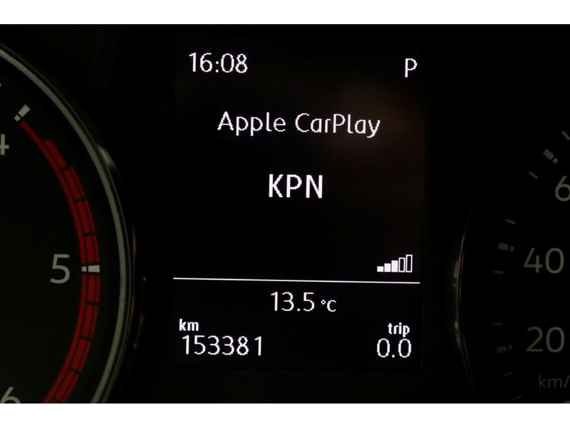 48624949-volkswagen-crafter-18