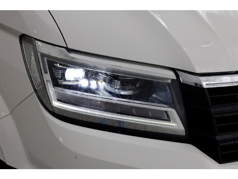 48625329-volkswagen-crafter-13