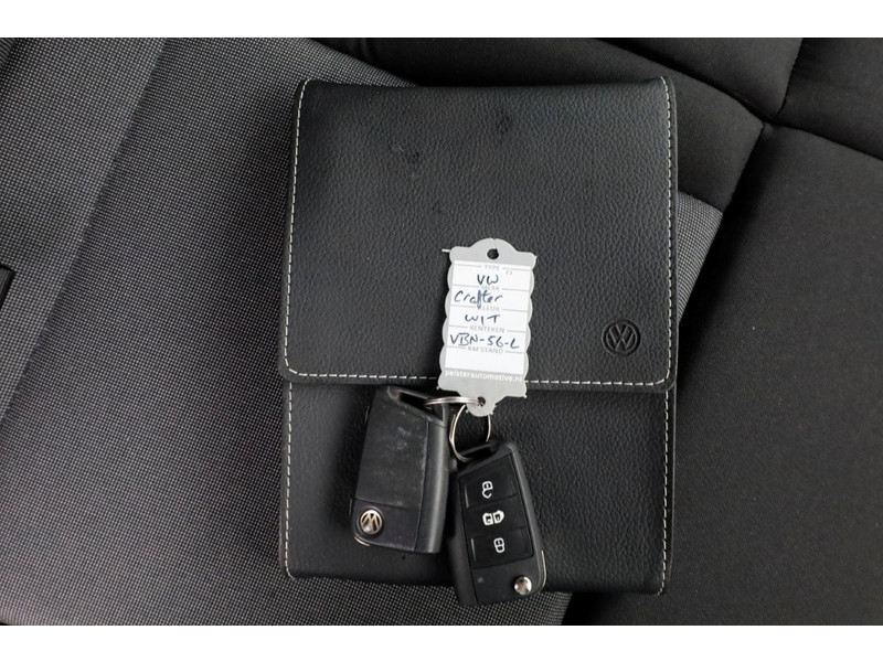 48625329-volkswagen-crafter-8