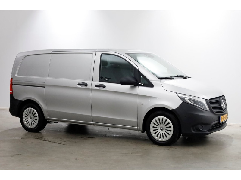 48639994-mercedes-benz-vito-12