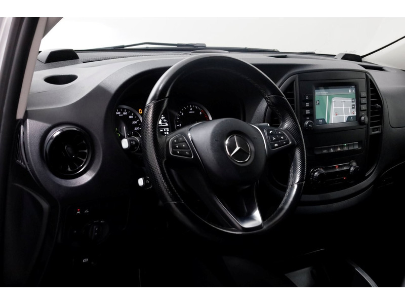 48639994-mercedes-benz-vito-18