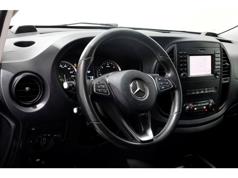 48655367-mercedes-benz-vito-14