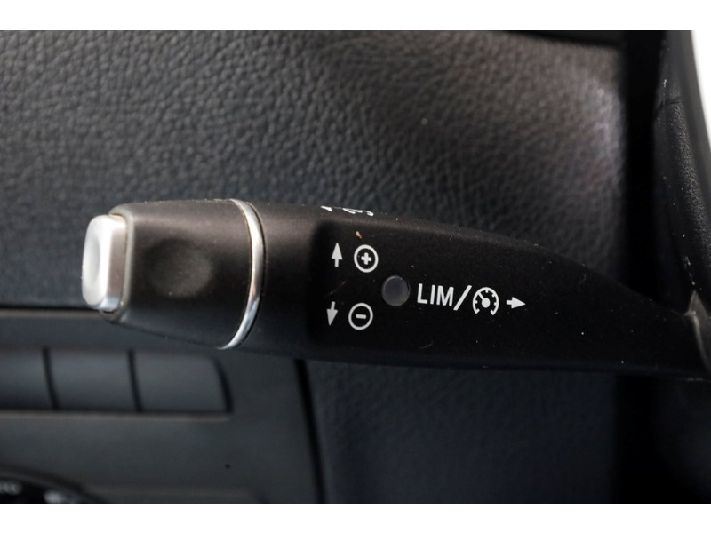 48655367-mercedes-benz-vito-18